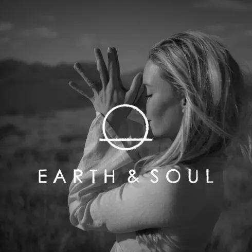EARTH & SOUL // by Lisa Ratzesberger