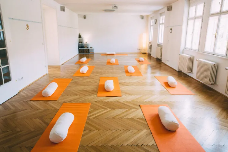 ONLINE Abendyoga @ Yogazentrum Mauer