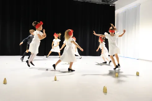 Danza creativa - Minis -  Gruppo 2  - 1. semestre 2023 @ Danza dell’ orso d’ oro