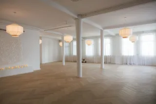 Dieser Anbieter hat keine Bildbeschreibung für dieses Bild hinterlegt