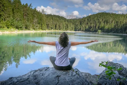 Breathe to heal: Löse emotionalen Stress und finde innere Ruhe @ Yogastern