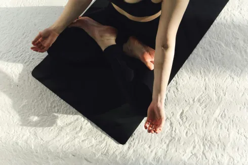 Präventionskurs: Yoga für AnfängerInnen & Wiedereinsteiger @ Studio YOLAYA: YOGA · HEALTH · WELLBEING