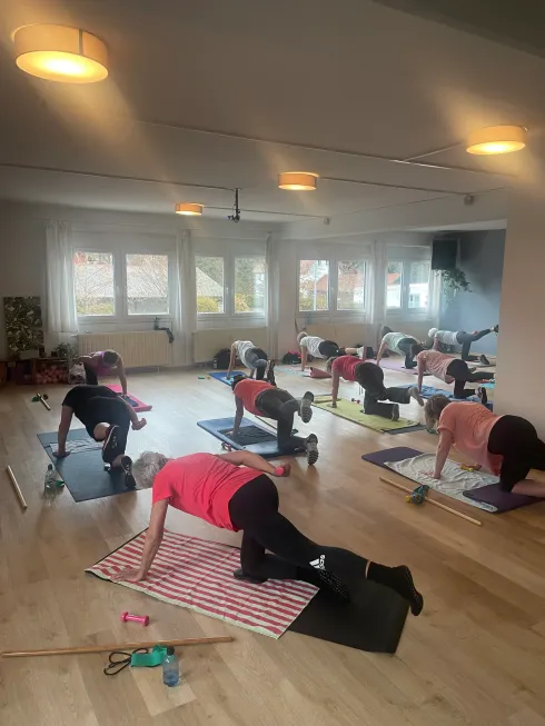 ONLINE Pilates Core mit Kati @ Studio Susanne Gaminek und Katrin Ziegler GbR
