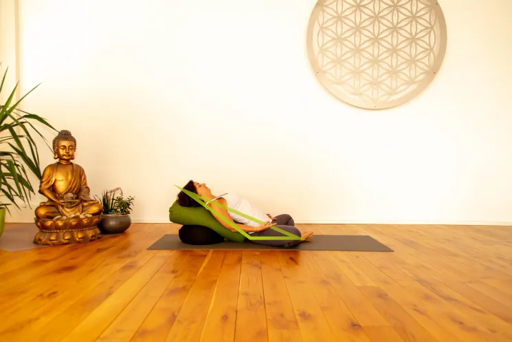 Online: Yin Yoga für die innere Ruhe @ Sanely, Yoga- & Gesundheitszentrum