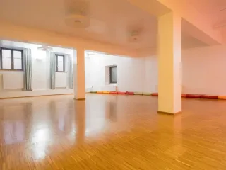 Dieser Anbieter hat keine Bildbeschreibung für dieses Bild hinterlegt