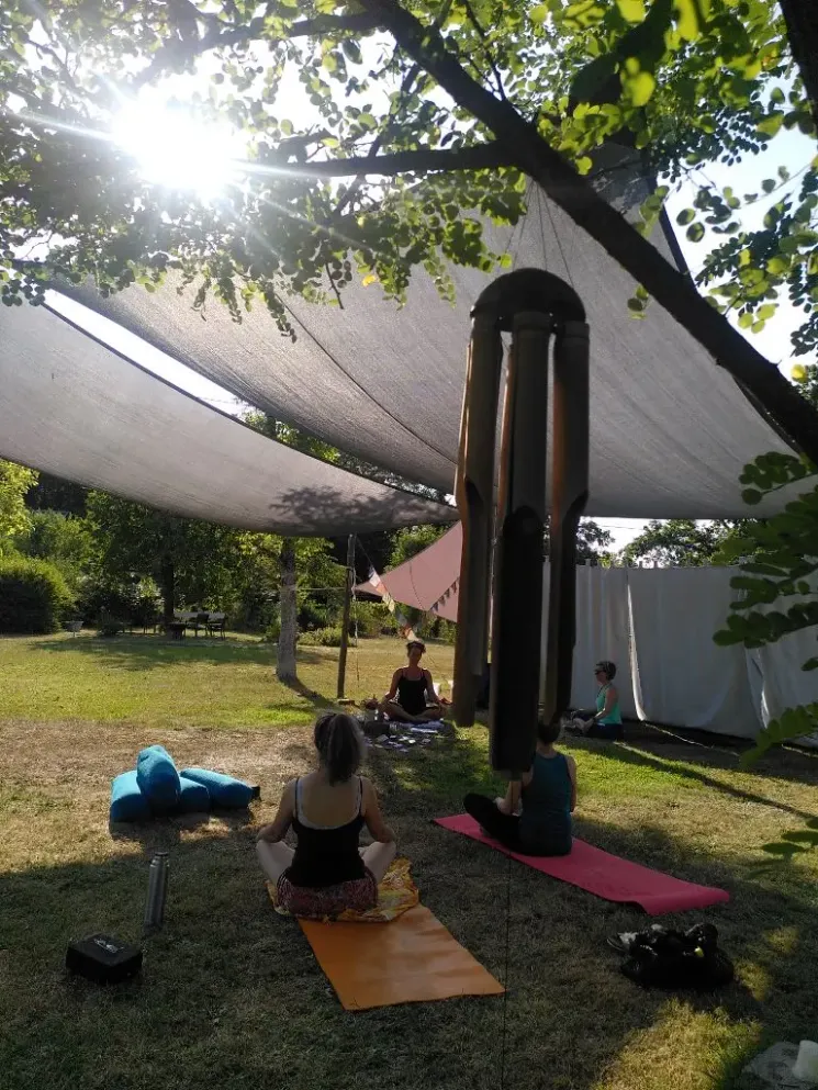 Yoga Anfängerkurs mit Vorkenntnissen @ lokasani YOGA