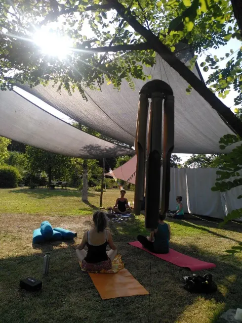 Yoga Anfängerkurs mit Vorkenntnissen @ lokasani YOGA